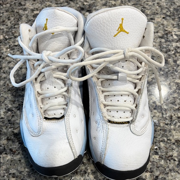 Jordan 13s Kids Sneakers in White and Blue - Picture 3 of 16